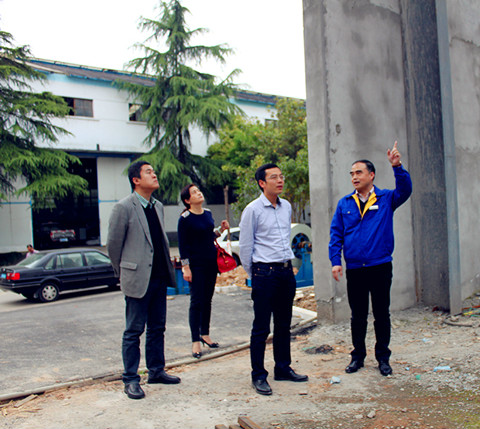 省發(fā)改委領(lǐng)導(dǎo)一行蒞臨宜昌長機科技公司指導(dǎo)工作