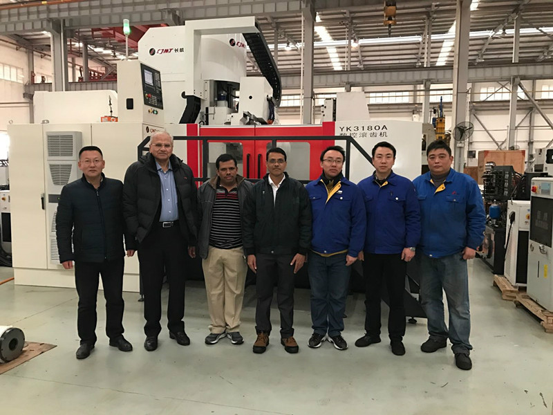 供銷中心一月喜迎開門紅--出口機(jī)床YKS5132H/685、YK3180A/7順利發(fā)貨