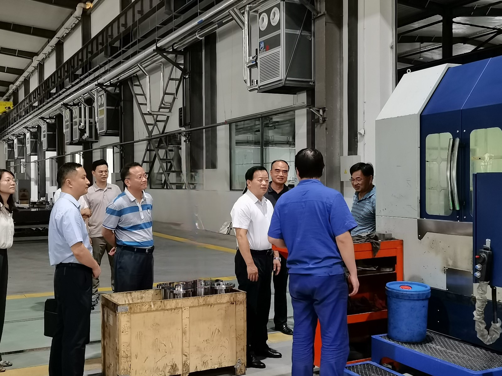 中共市委常委、市委統(tǒng)戰(zhàn)部部長燕元沂一行蒞臨公司調研指導